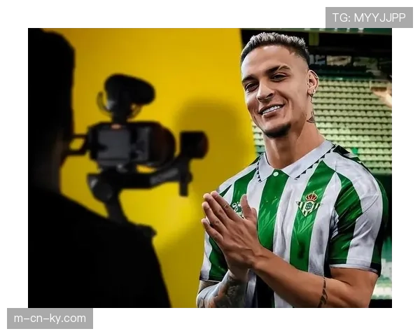 安东尼战平后掩面落泪 贝蒂斯前锋六射仅一中状态低迷