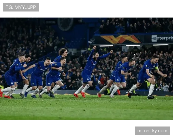 切尔西前场压迫强度不足 埃弗顿从容组织后场出球 切尔西前场压迫强度不足 埃弗顿从容组织后场出球